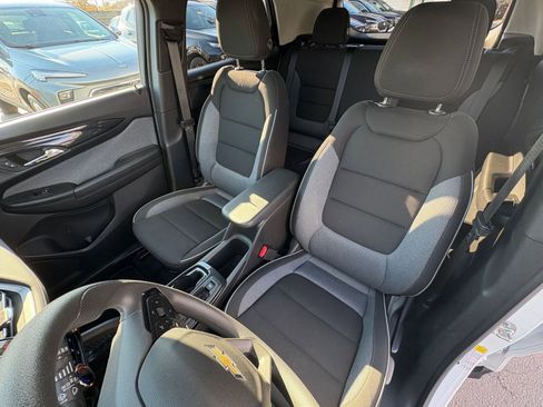 Used 2025 Chevrolet TrailBlazer LT image 34