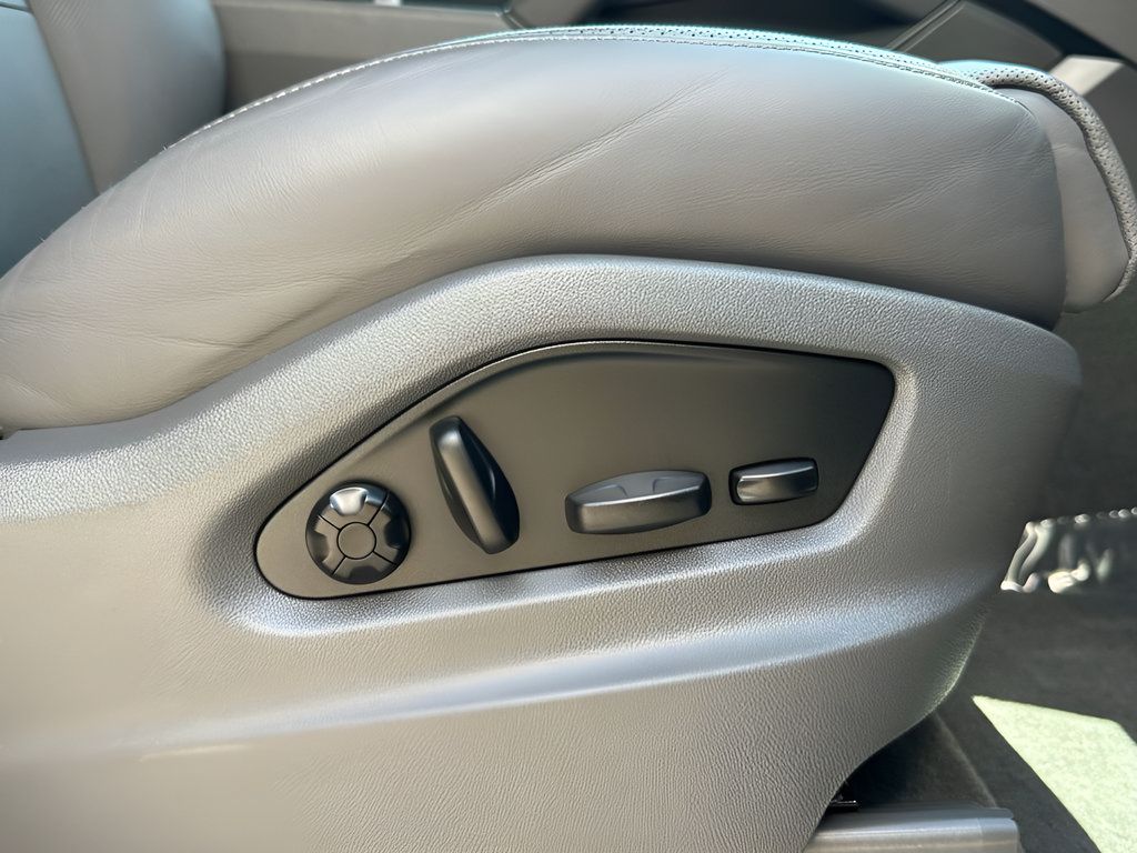 Used 2022 Porsche Cayenne E-Hybrid Coupe AWD/4WD image 55