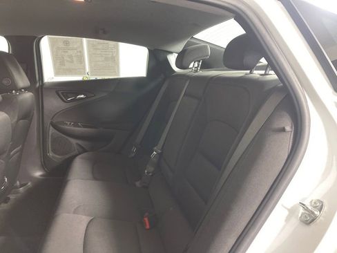 Used 2024 Chevrolet Malibu LT image 17