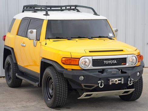 Used 2007 Toyota FJ Cruiser 4WD image 42