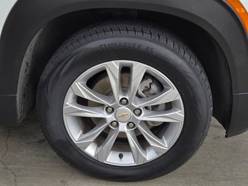 Used 2023 Chevrolet TrailBlazer LS image 8