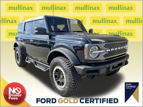 Used 2024 Ford Bronco Badlands image 1