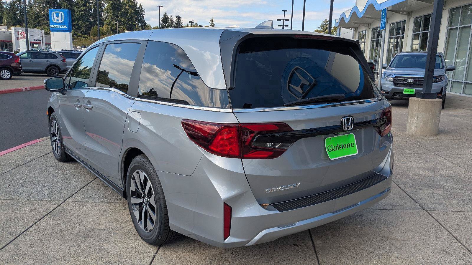 New 2026 Honda Odyssey EX-L image 3