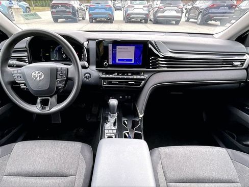 Used 2025 Toyota Camry LE FWD image 21