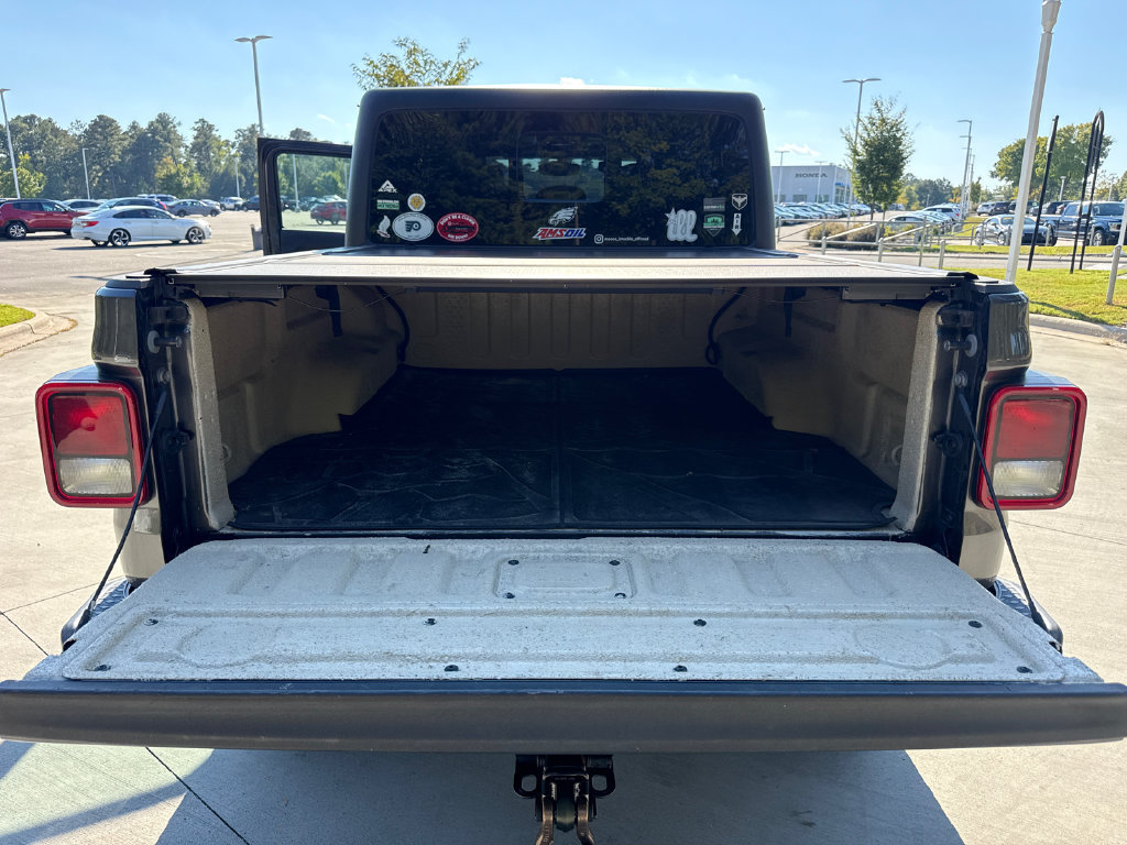 Used 2021 Jeep Gladiator Sport AWD/4WD image 32