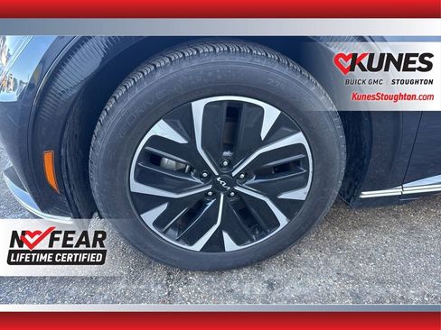 Used 2024 Kia EV6 Wind image 16
