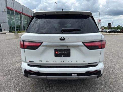 Used 2026 Toyota Sequoia Capstone AWD/4WD image 11