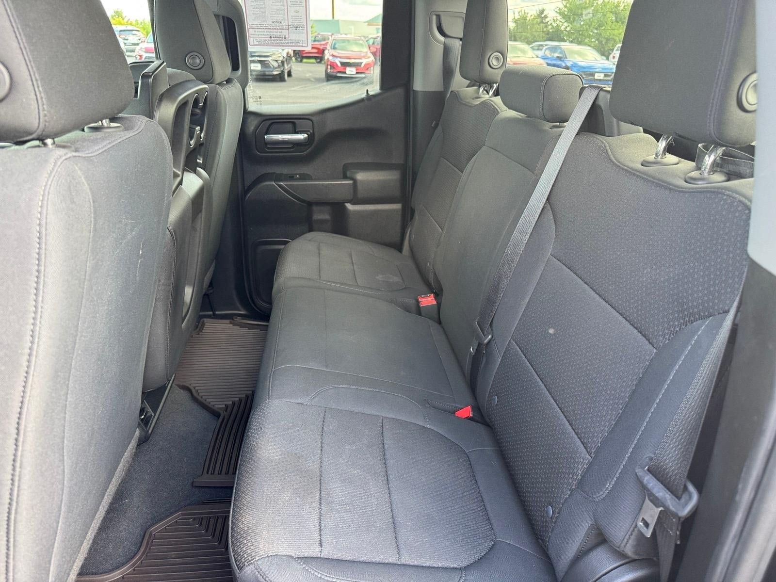 Used 2019 Chevrolet Silverado 1500 Custom Trail Boss w/ Custom Convenience Package AWD/4WD image 6