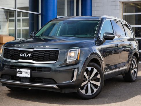 Used 2022 Kia Telluride S image 1