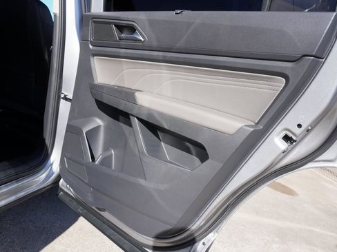 Used 2023 Volkswagen Atlas SE image 21