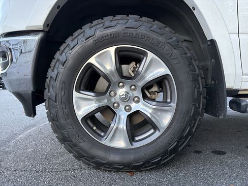 Used 2021 RAM 1500 Laramie image 14
