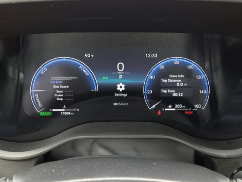 Certified 2025 Toyota Sienna Platinum AWD/4WD image 29