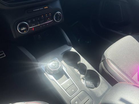Used 2024 Ford Escape ST-Line Select AWD/4WD image 31