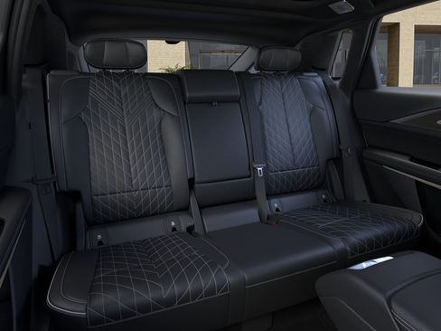 New 2026 Cadillac Lyriq V AWD/4WD image 17