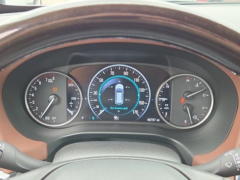 Used 2018 Buick Enclave Avenir w/ Avenir Technology Package FWD image 23