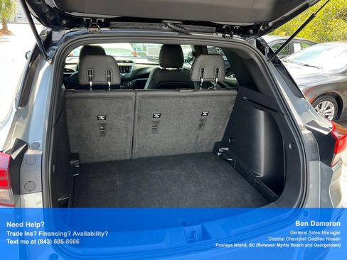 Used 2023 Chevrolet TrailBlazer RS AWD/4WD image 13