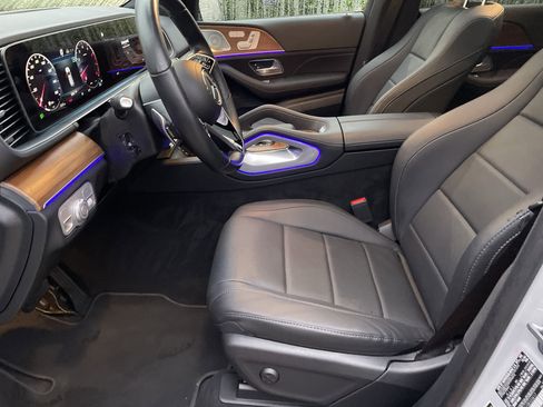 Certified 2025 Mercedes-Benz GLE 450 4MATIC image 19