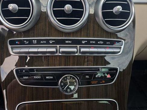 Used 2018 Mercedes-Benz C 300 4MATIC Sedan w/ Premium Package image 26