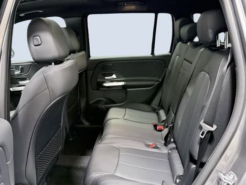 New 2026 Mercedes-Benz GLB 250 4MATIC image 7