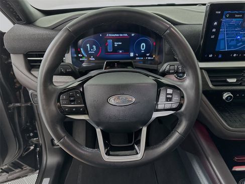 Used 2025 Ford Explorer Platinum w/ LUX Leather Package AWD/4WD image 19