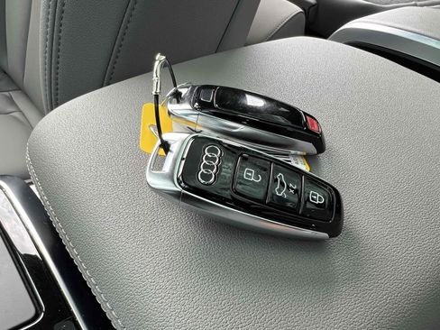 Used 2021 Audi Q7 3.0T Premium Plus w/ Premium Plus Package image 11