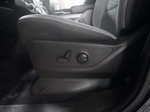 Used 2025 RAM 1500 Big Horn AWD/4WD image 28