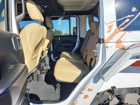 Used 2018 Jeep Wrangler Unlimited Sahara w/ Dual Top Group image 19