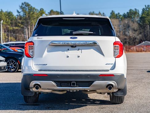 Certified 2023 Ford Explorer Limited w/ Equipment Group 301A image 6