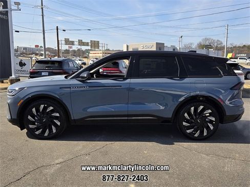 New 2026 Lincoln Nautilus Reserve w/ Jet Appearance Package image 4