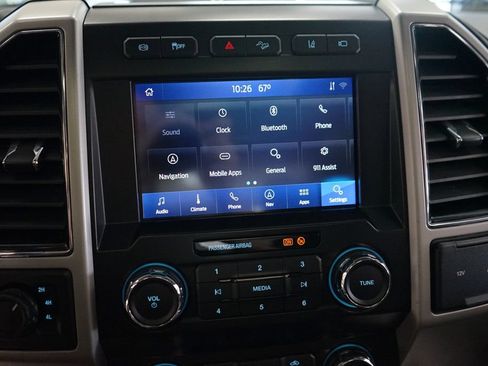 Used 2020 Ford F250 Lariat w/ Lariat Ultimate Package AWD/4WD image 39