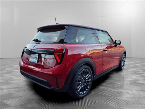 Certified 2025 MINI Cooper 2-Door Hardtop image 4