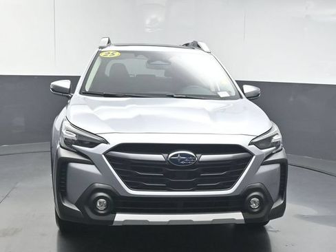 Certified 2025 Subaru Outback Touring w/ Popular Package #2 AWD/4WD image 3