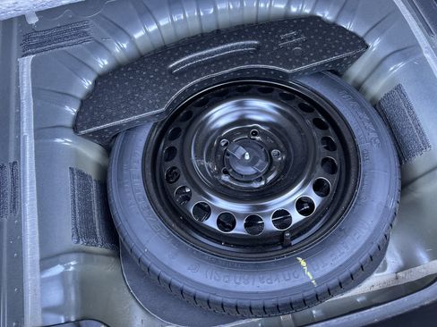 Used 2023 Chevrolet Malibu LT image 39