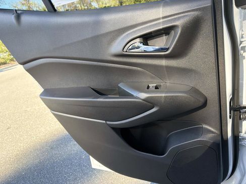 New 2026 Chevrolet Trax LT w/ Driver Confidence Package image 10