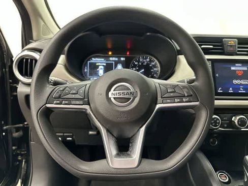 Used 2021 Nissan Versa SV FWD image 15