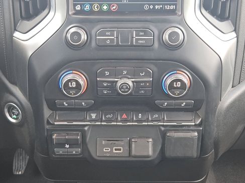 Used 2021 Chevrolet Silverado 2500 LTZ image 19