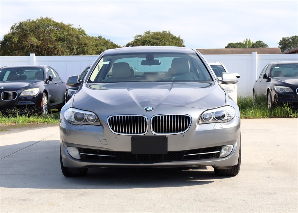 Used 2011 BMW 535i Sedan RWD image 2
