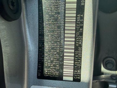 Used 2019 Toyota Camry LE image 16