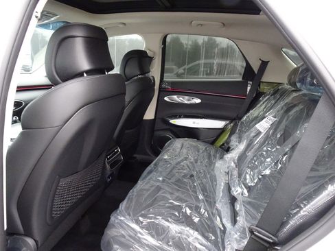 New 2026 Genesis GV70 2.5T Select image 13