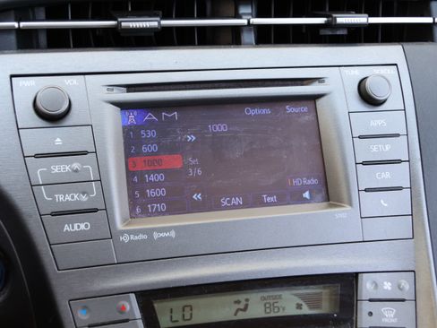 Used 2013 Toyota Prius Three FWD image 21