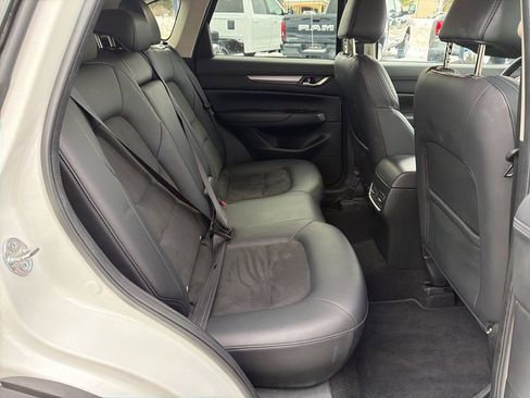 Used 2019 MAZDA CX-5 Touring image 29
