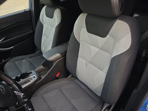 Used 2024 Chevrolet Trax RS w/ Driver Confidence Package image 23