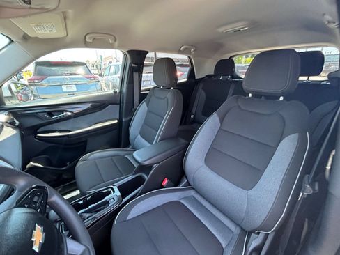 Used 2025 Chevrolet TrailBlazer LT FWD image 66