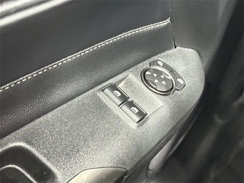 Used 2020 Ford Mustang Shelby GT500 w/ Technology Package image 21