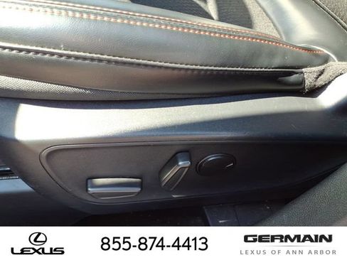 Used 2025 Ford Escape ST-Line FWD image 15