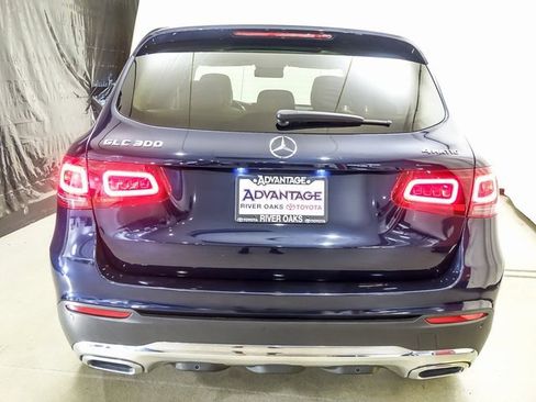 Used 2022 Mercedes-Benz GLC 300 4MATIC w/ Premium Package Lite image 6
