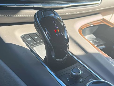 Certified 2024 Cadillac Escalade Sport Platinum w/ Heavy-Duty Trailer Package image 27