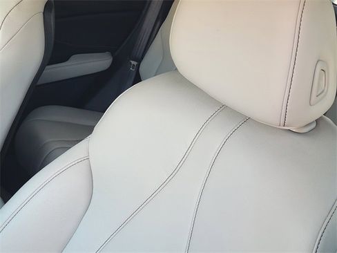 Used 2025 Acura RDX SH-AWD image 23