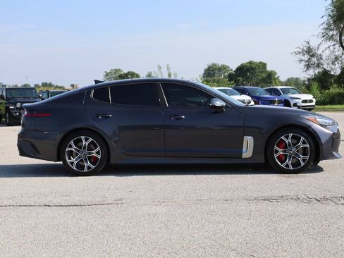 Used 2018 Kia Stinger GT1 AWD/4WD image 7