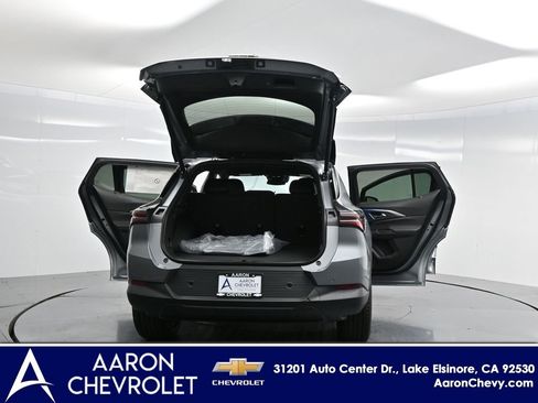 New 2026 Chevrolet Equinox EV LT image 31